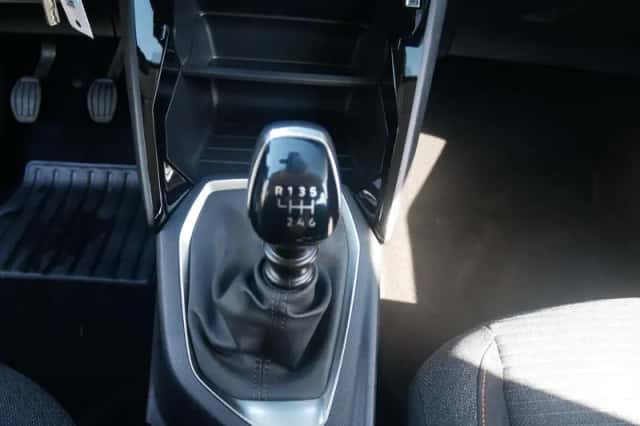 Peugeot 208 (2024) thumbnail 29