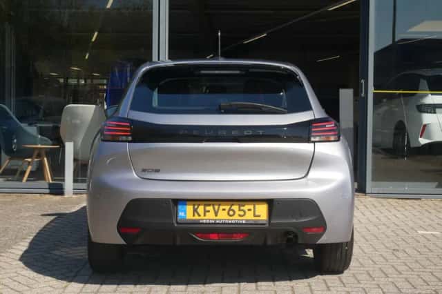 Peugeot 208 (2024) thumbnail 7