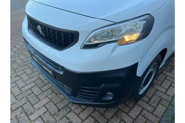 Peugeot E-Expert (2023) thumbnail 4