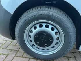 Peugeot E-Expert (2023) thumbnail 5