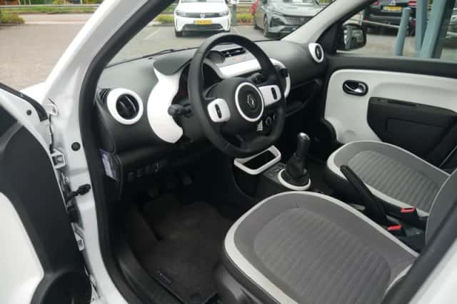 Renault Twingo (2018) thumbnail 17