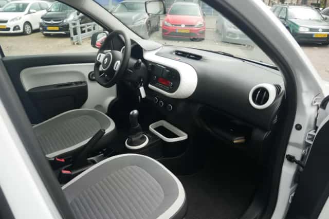 Renault Twingo (2018) thumbnail 18