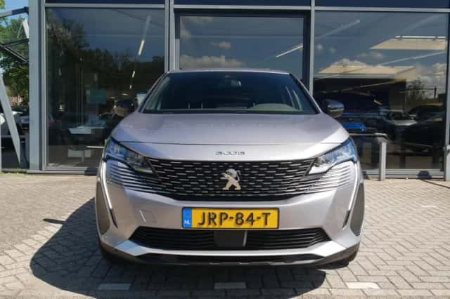 Peugeot 3008 (2024) thumbnail 3