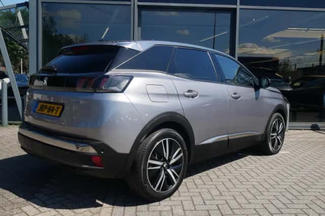 Peugeot 3008 (2024) thumbnail 6