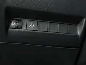 Peugeot 208 (2024) thumbnail 23
