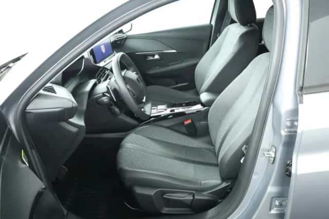 Peugeot 208 (2024) thumbnail 8