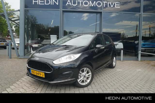Ford Fiesta (2016) thumbnail 1