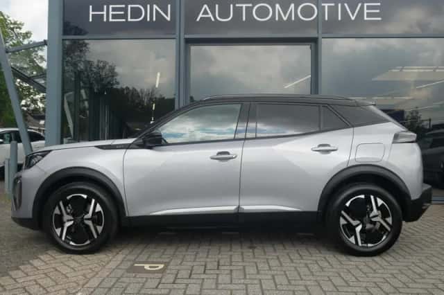 Peugeot 2008 (2025) thumbnail 3