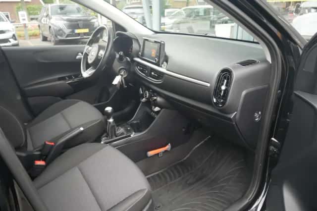 Kia Picanto (2019) thumbnail 12