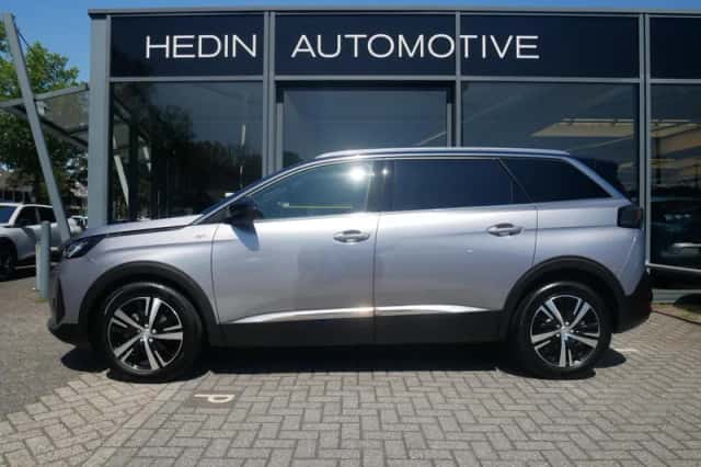 Peugeot 5008 (2024) thumbnail 2
