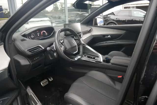 Peugeot 5008 (2024) thumbnail 11