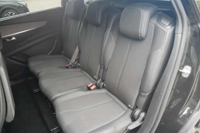 Peugeot 5008 (2024) thumbnail 14