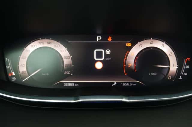 Peugeot 5008 (2024) thumbnail 16