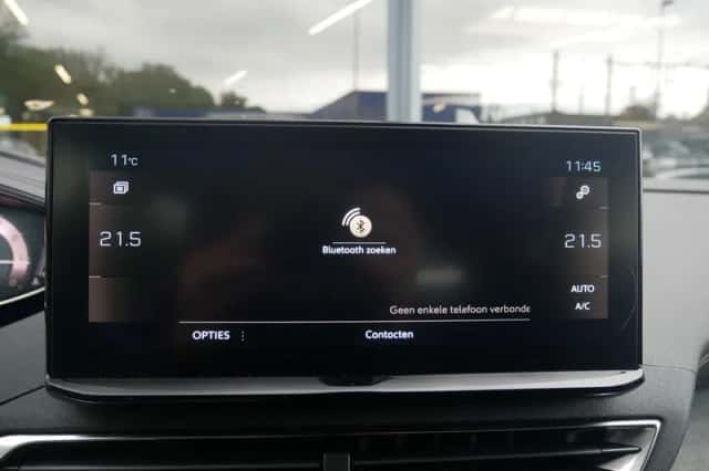 Peugeot 5008 (2024) thumbnail 23