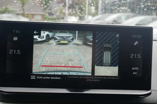 Peugeot 5008 (2024) thumbnail 25