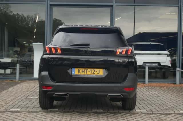 Peugeot 5008 (2024) thumbnail 7