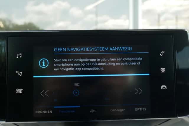 Peugeot 2008 (2020) thumbnail 17