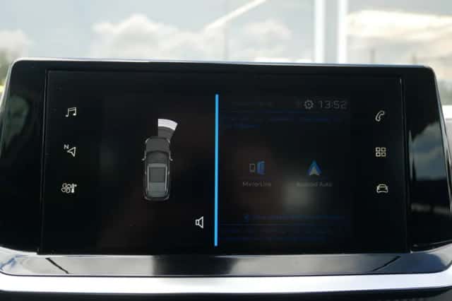 Peugeot 2008 (2020) thumbnail 23