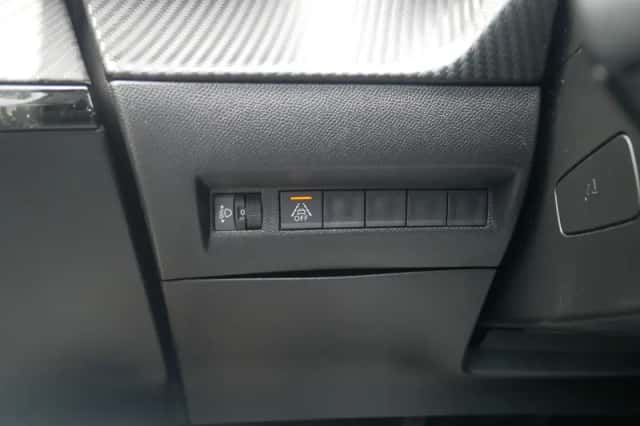 Peugeot 2008 (2020) thumbnail 27