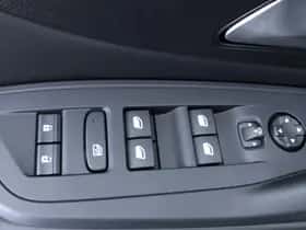 Peugeot e-308 (2025) thumbnail 8