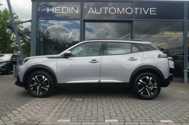 Peugeot 2008 (2020) thumbnail 3