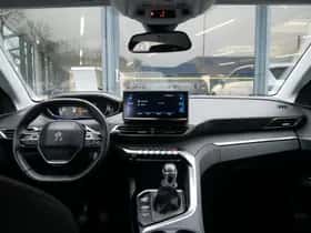 Peugeot 3008 (2021) thumbnail 3
