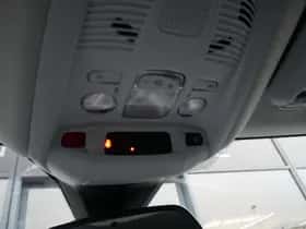 Peugeot 3008 (2021) thumbnail 26