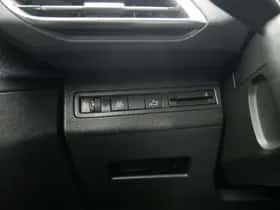 Peugeot 3008 (2021) thumbnail 27