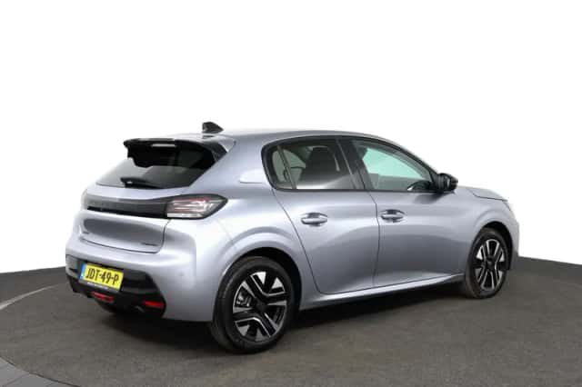 Peugeot 208 (2024) thumbnail 2