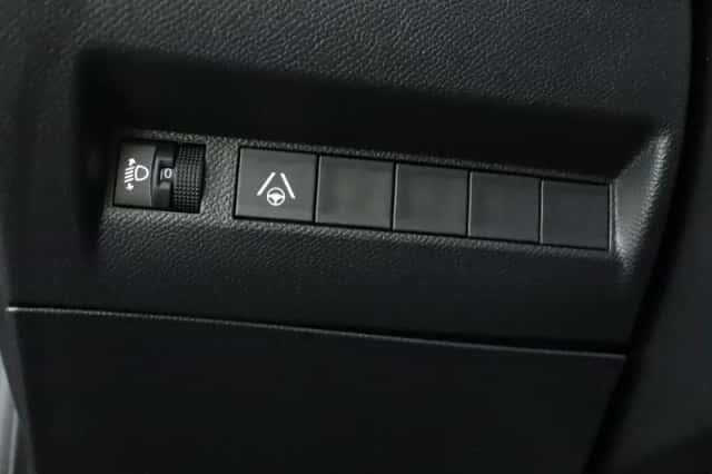 Peugeot 208 (2024) thumbnail 23