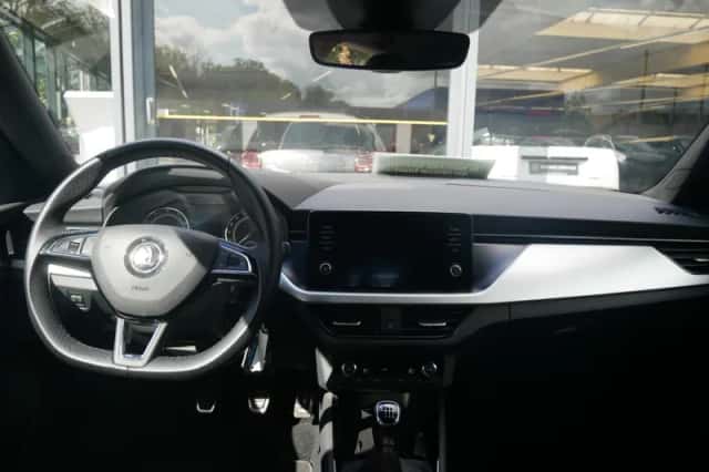 Škoda Kamiq (2020) thumbnail 3