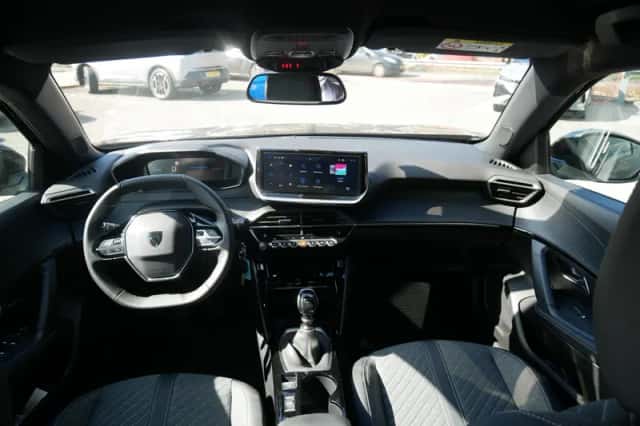 Peugeot 2008 (2025) thumbnail 12