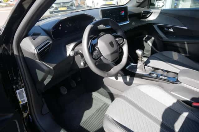 Peugeot 2008 (2025) thumbnail 13