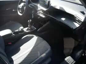 Peugeot 2008 (2025) thumbnail 16