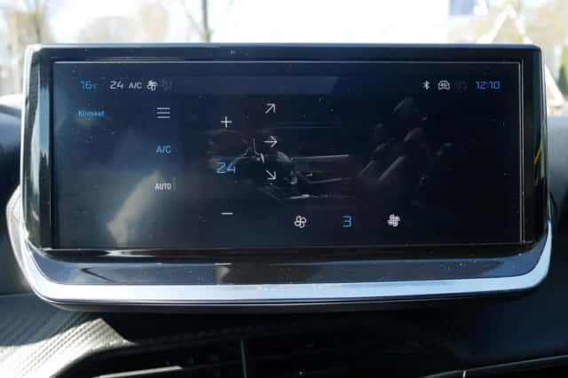 Peugeot 2008 (2025) thumbnail 31