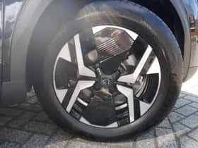Peugeot 2008 (2025) thumbnail 10