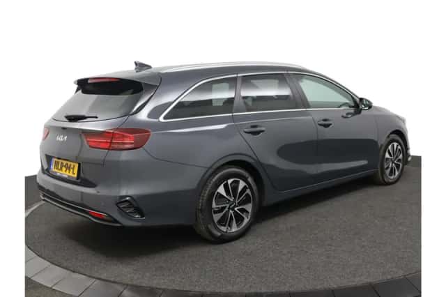 Kia Ceed Sportswagon (2025) thumbnail 2