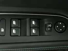 Peugeot 5008 (2021) thumbnail 23