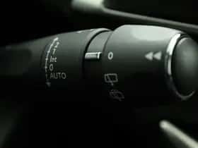 Peugeot 5008 (2021) thumbnail 26