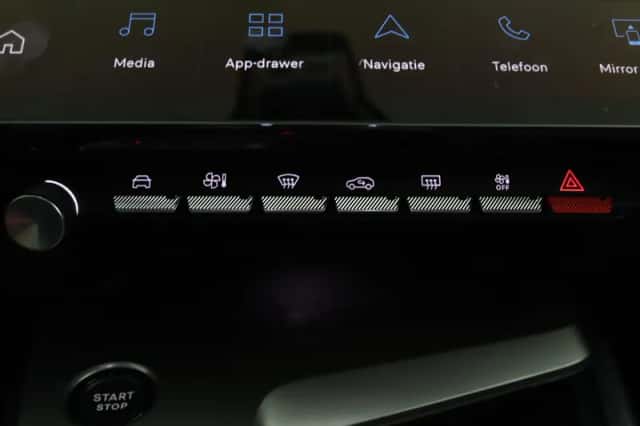 Peugeot 308 (2025) thumbnail 6
