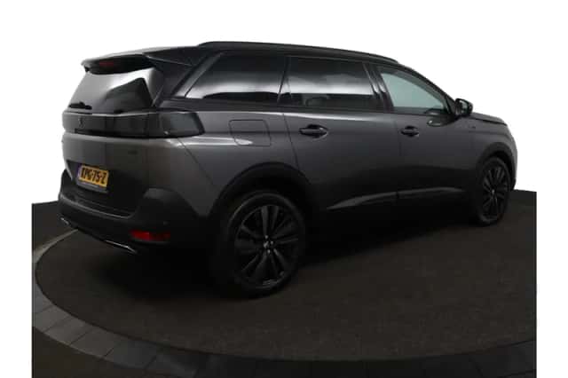 Peugeot 5008 (2024) thumbnail 2