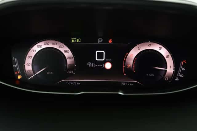 Peugeot 5008 (2024) thumbnail 4