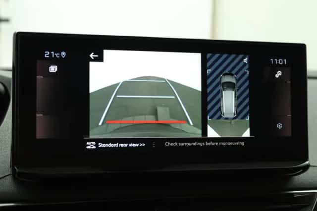 Peugeot 5008 (2024) thumbnail 6