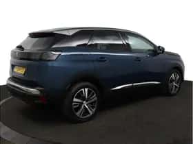 Peugeot 3008 (2022) thumbnail 2