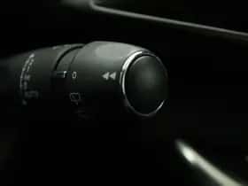 Peugeot 3008 (2022) thumbnail 23