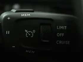 Peugeot 3008 (2022) thumbnail 39