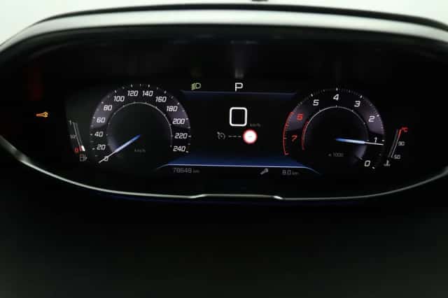 Peugeot 3008 (2022) thumbnail 5