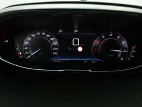 Peugeot 3008 (2022) thumbnail 5