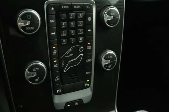 Volvo V40 (2019) thumbnail 6