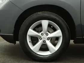 Lexus RX (2011) thumbnail 33